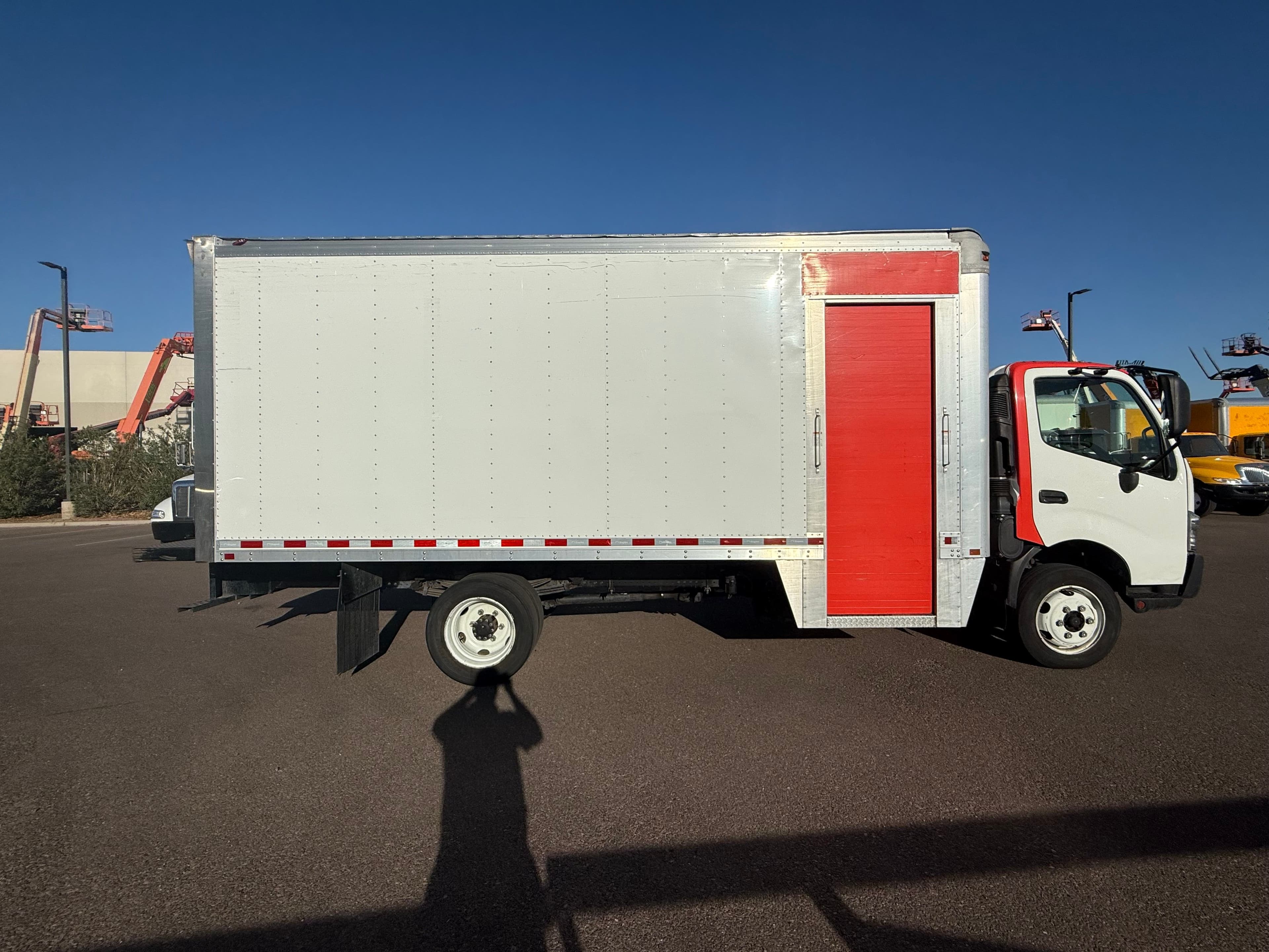 2018 Hino XJC740 / XFC740 image 5