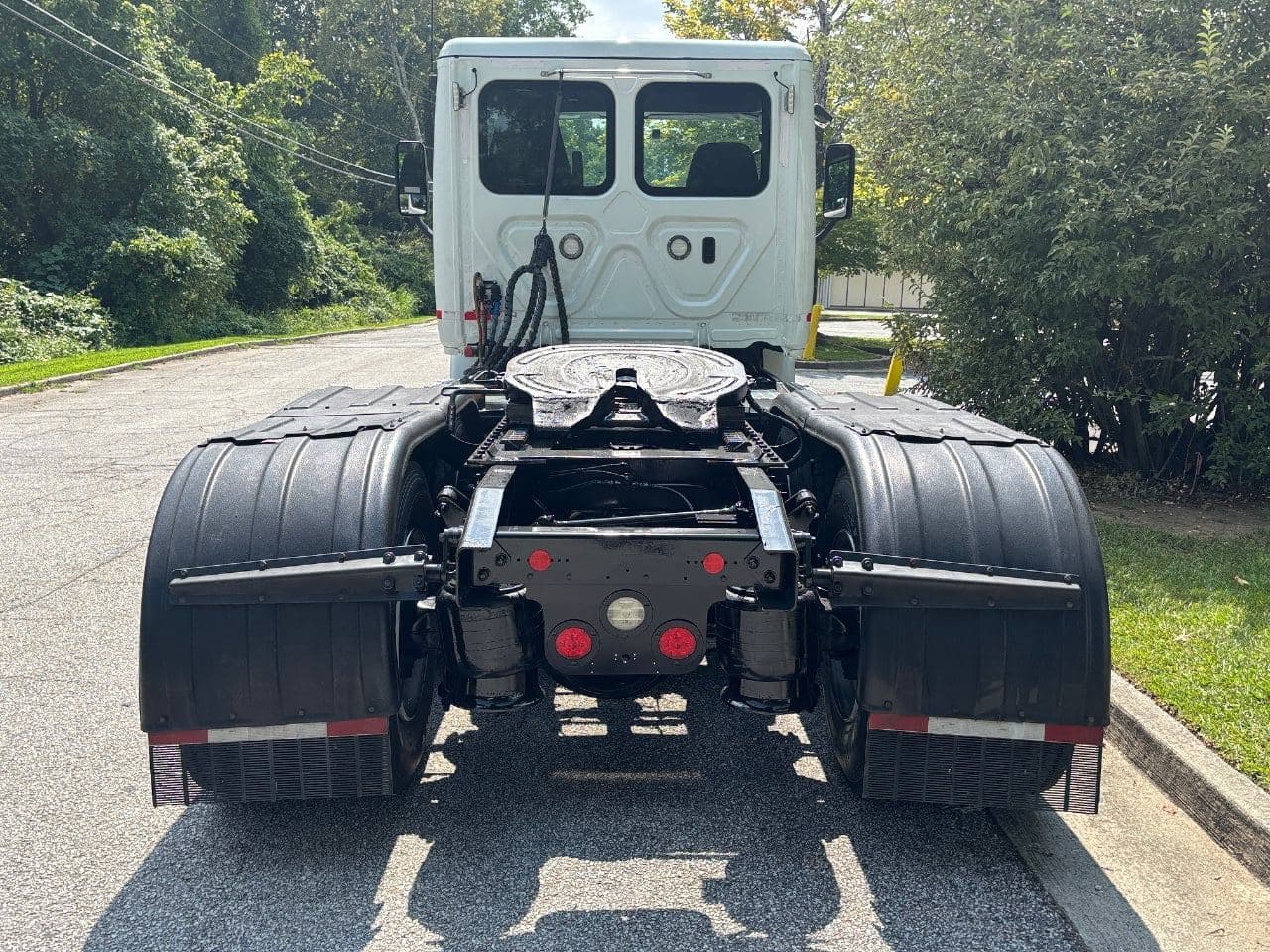 2019 Freightliner Cascadia 113 image 10