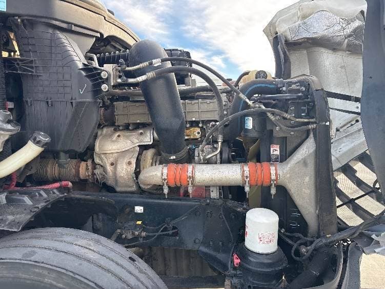 2018 Freightliner Cascadia image 4