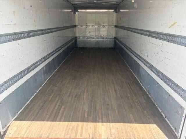 2017 Freightliner M2 image 11