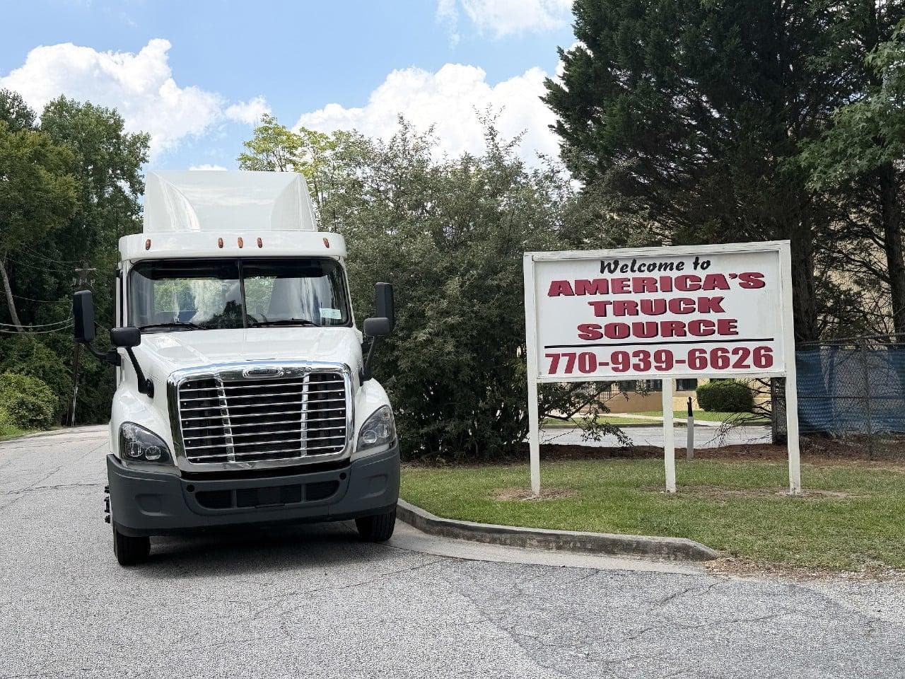 2018 Freightliner Cascadia 125 image 8