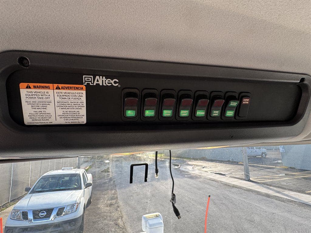 2016 Freightliner M2 106 image 67