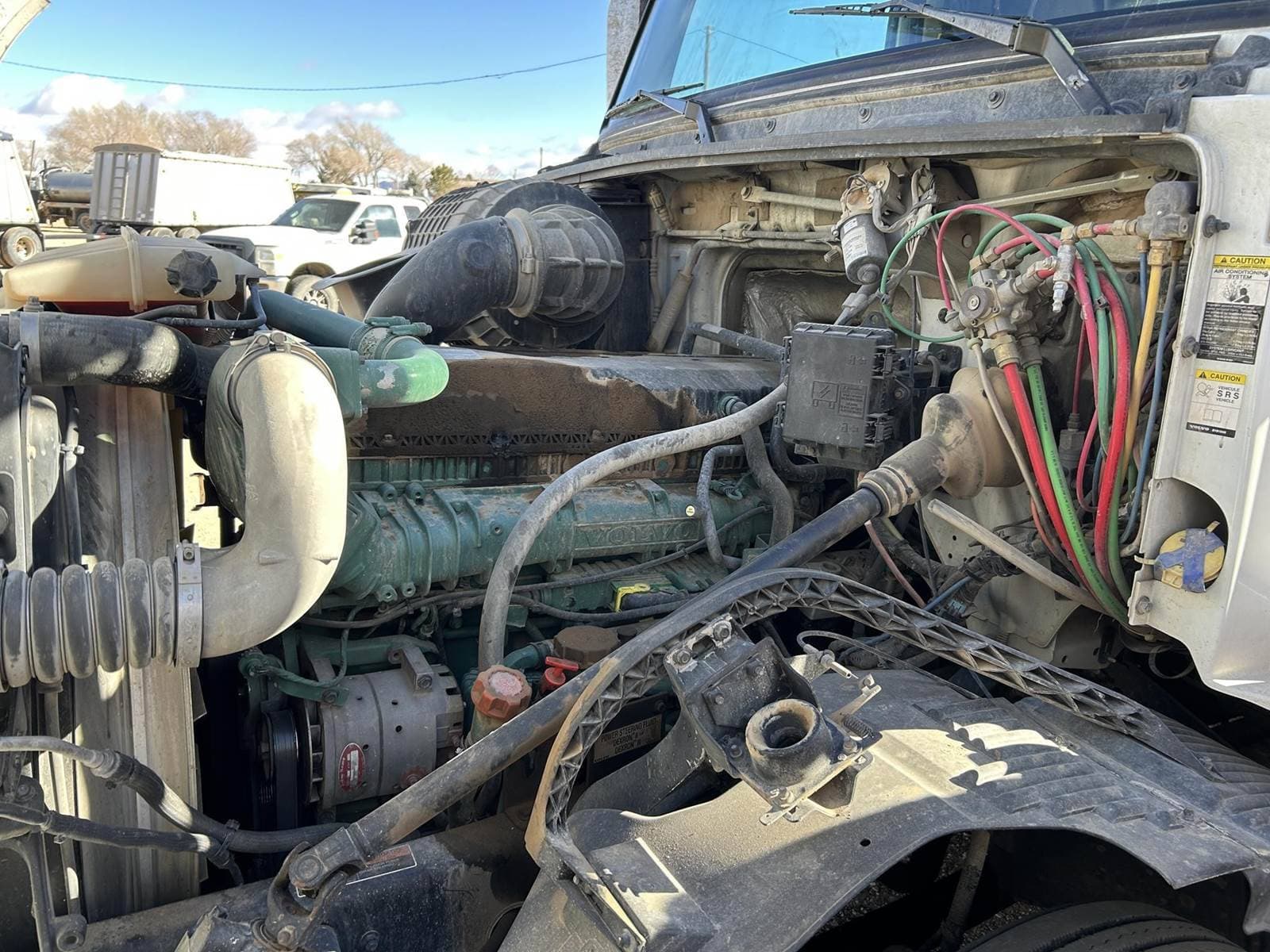 2016 Volvo VNL64T670 image 6