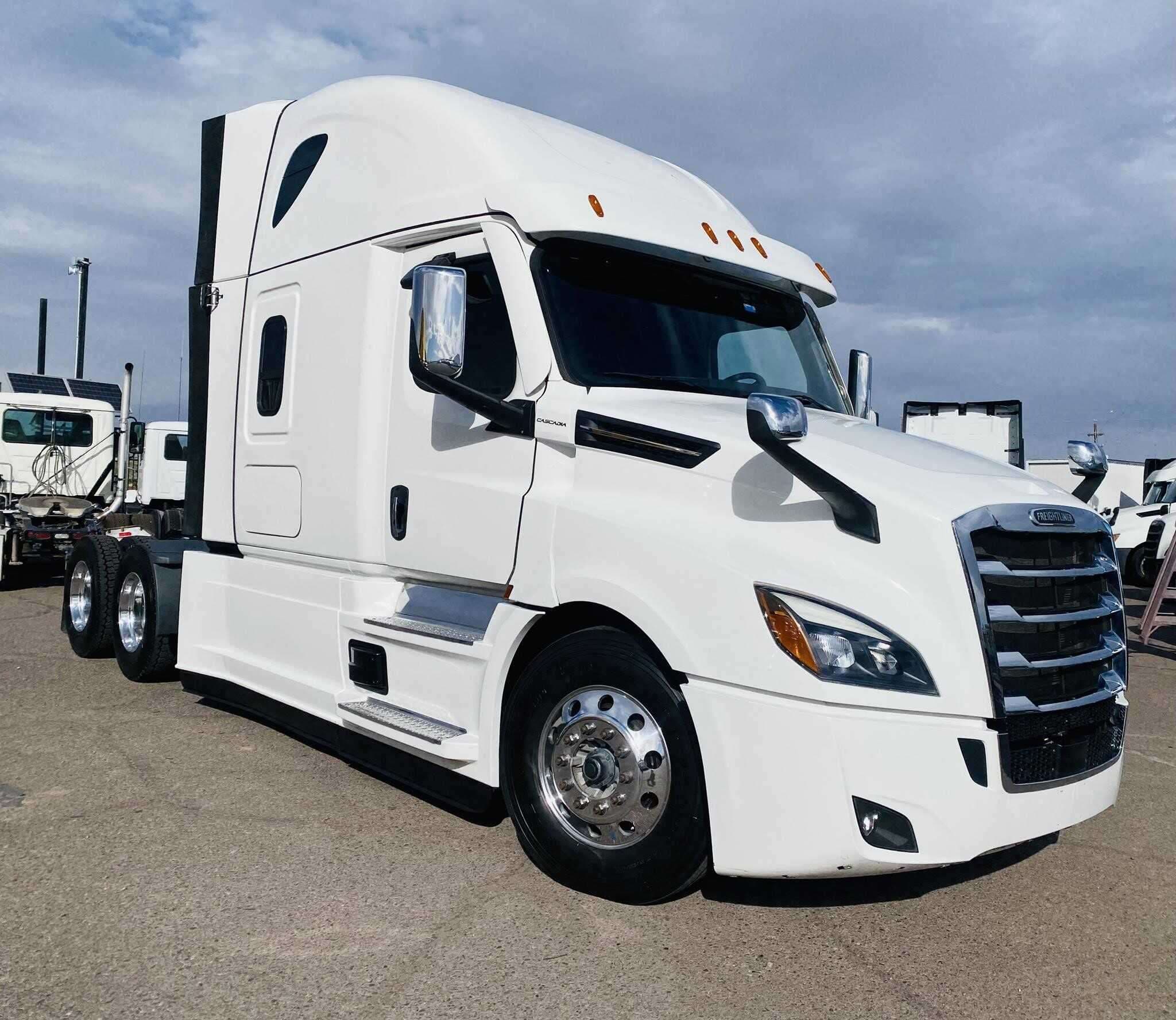 2023 Freightliner Cascadia 126 image 3