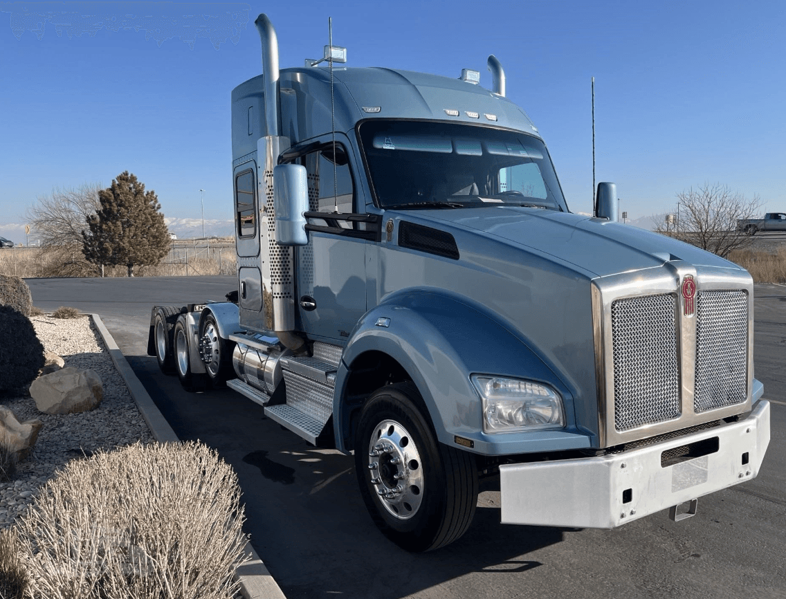 2020 Kenworth T880 image 2
