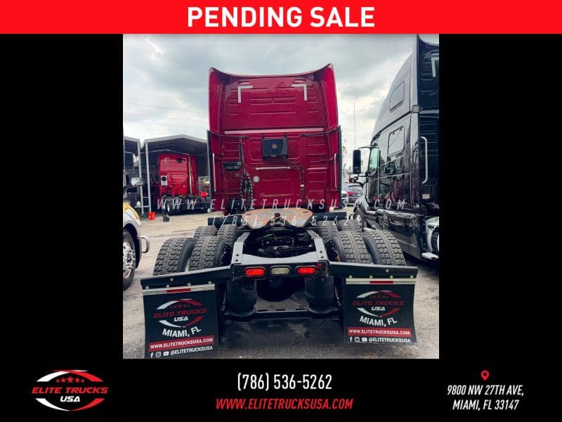 2020 Volvo VNL image 4