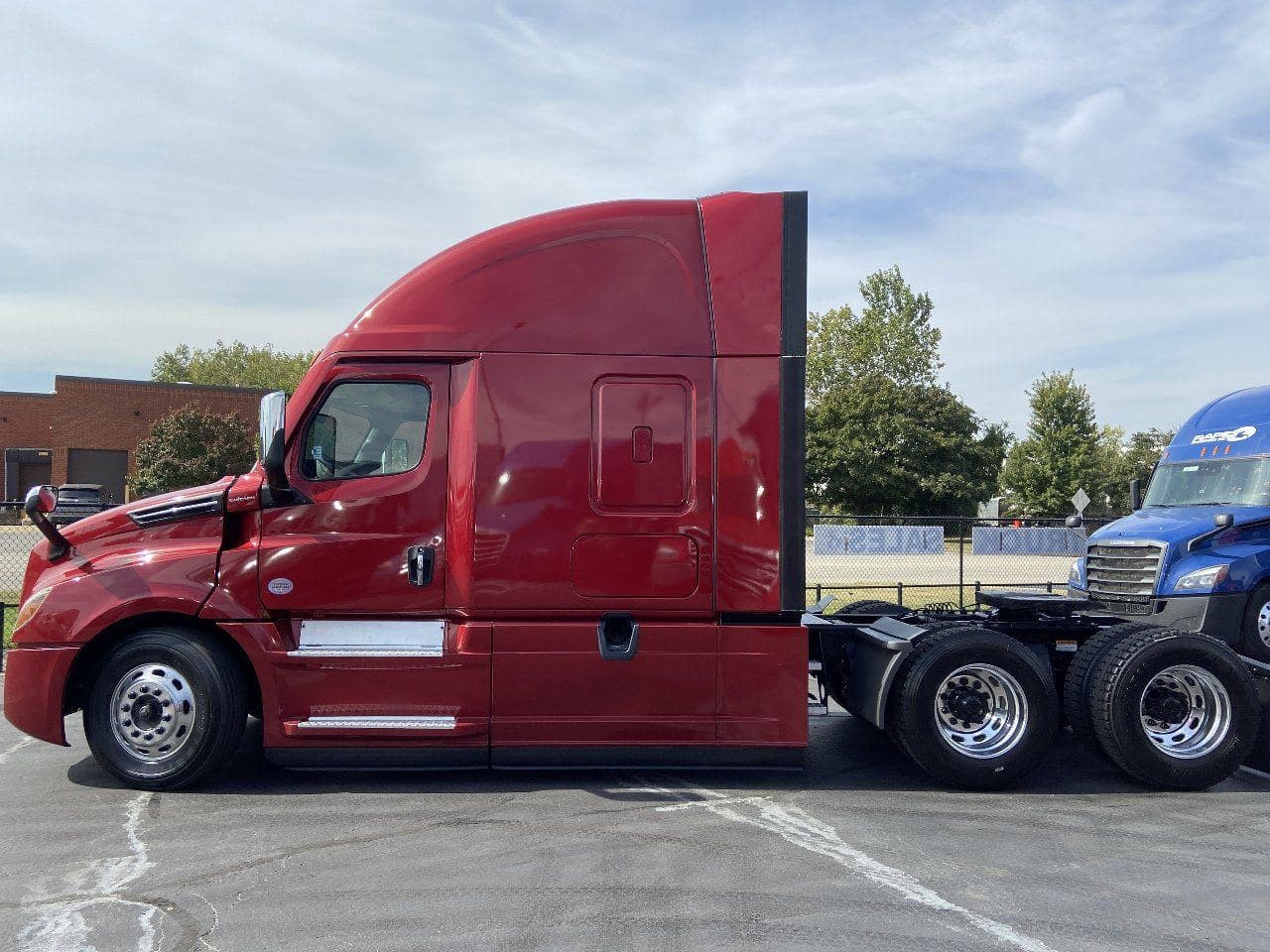 2021 FREIGHTLINER Cascadia CA126 Tandem Axle Sleeper image 8