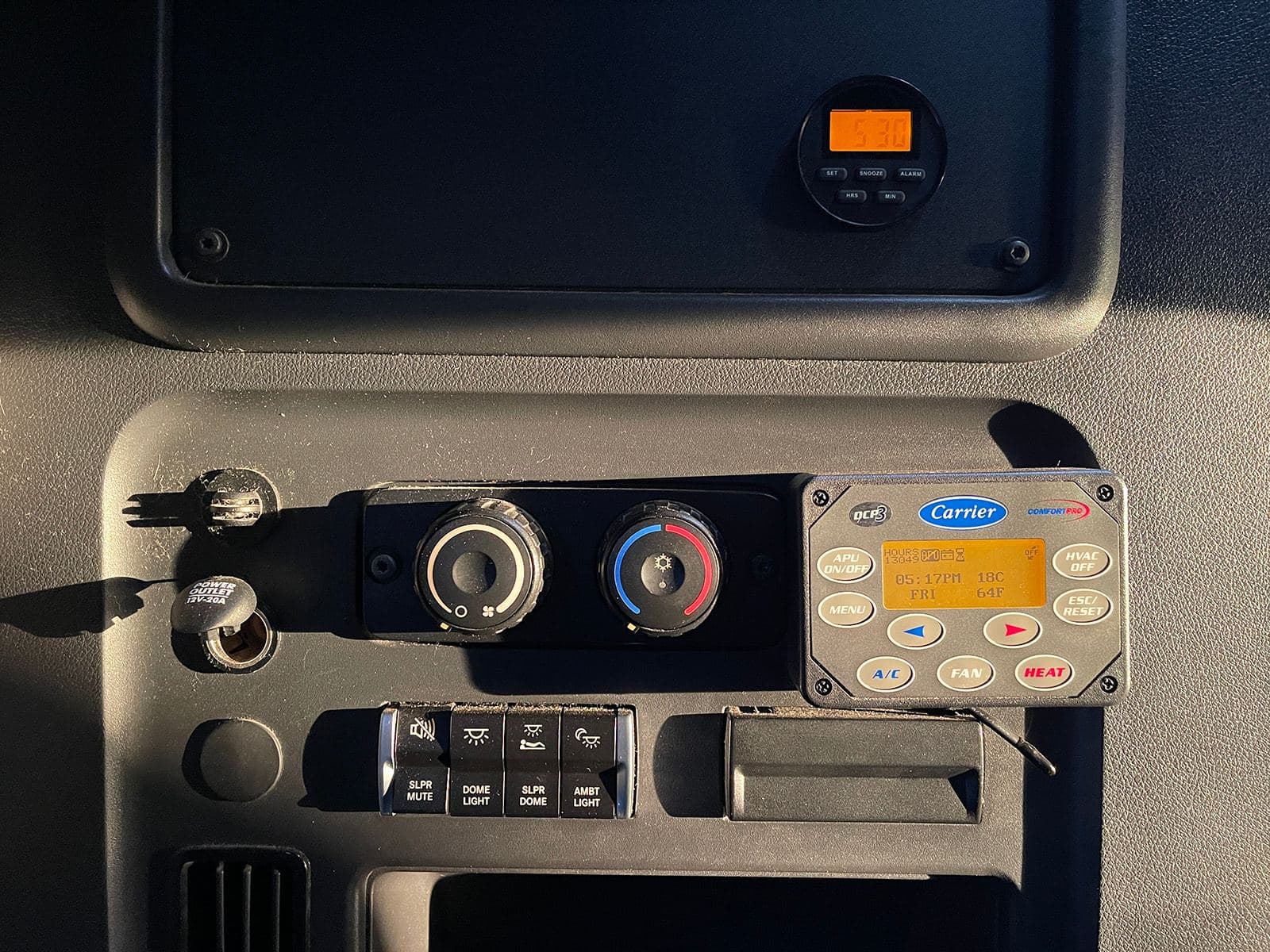 2022 Freightliner Cascadia image 22