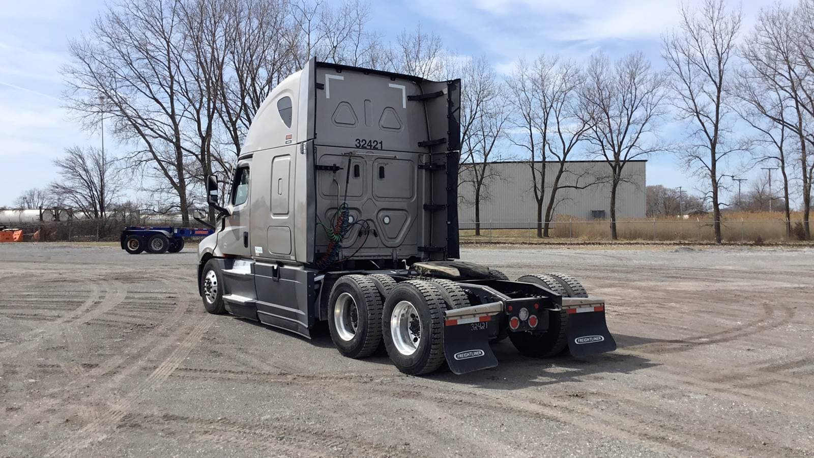 2024 Freightliner Cascadia 126 image 3