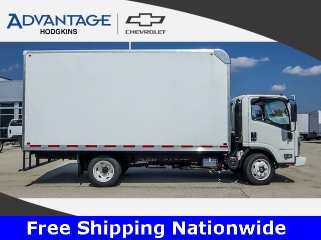 2025 Chevrolet 5500 XG LCF Gas Work Truck 16'x96"x7'6" Box Truck image 2