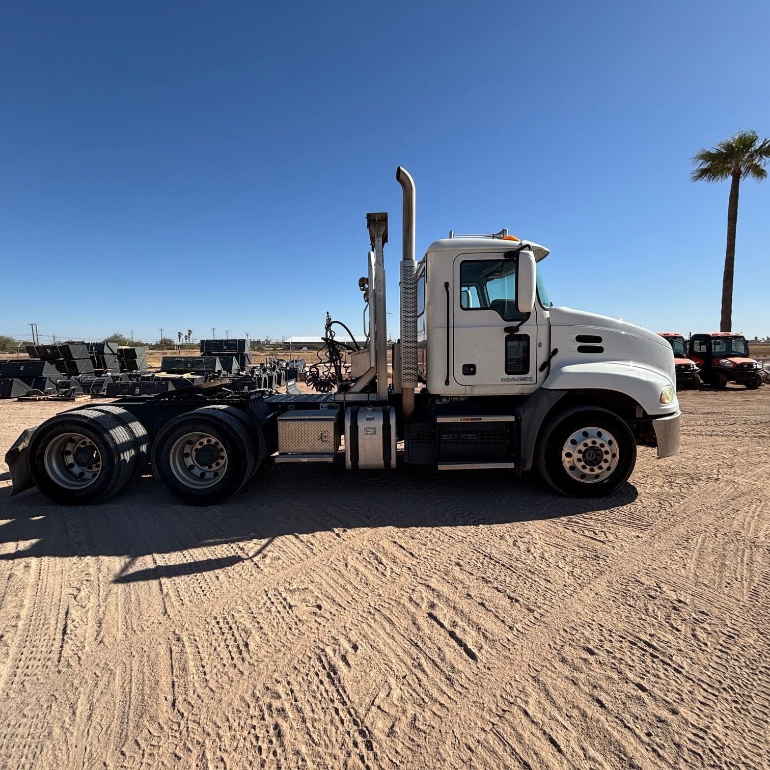 2018 Mack CXU (Pinnacle) image 1