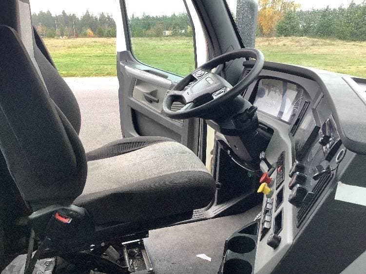 2021 Freightliner Cascadia image 7