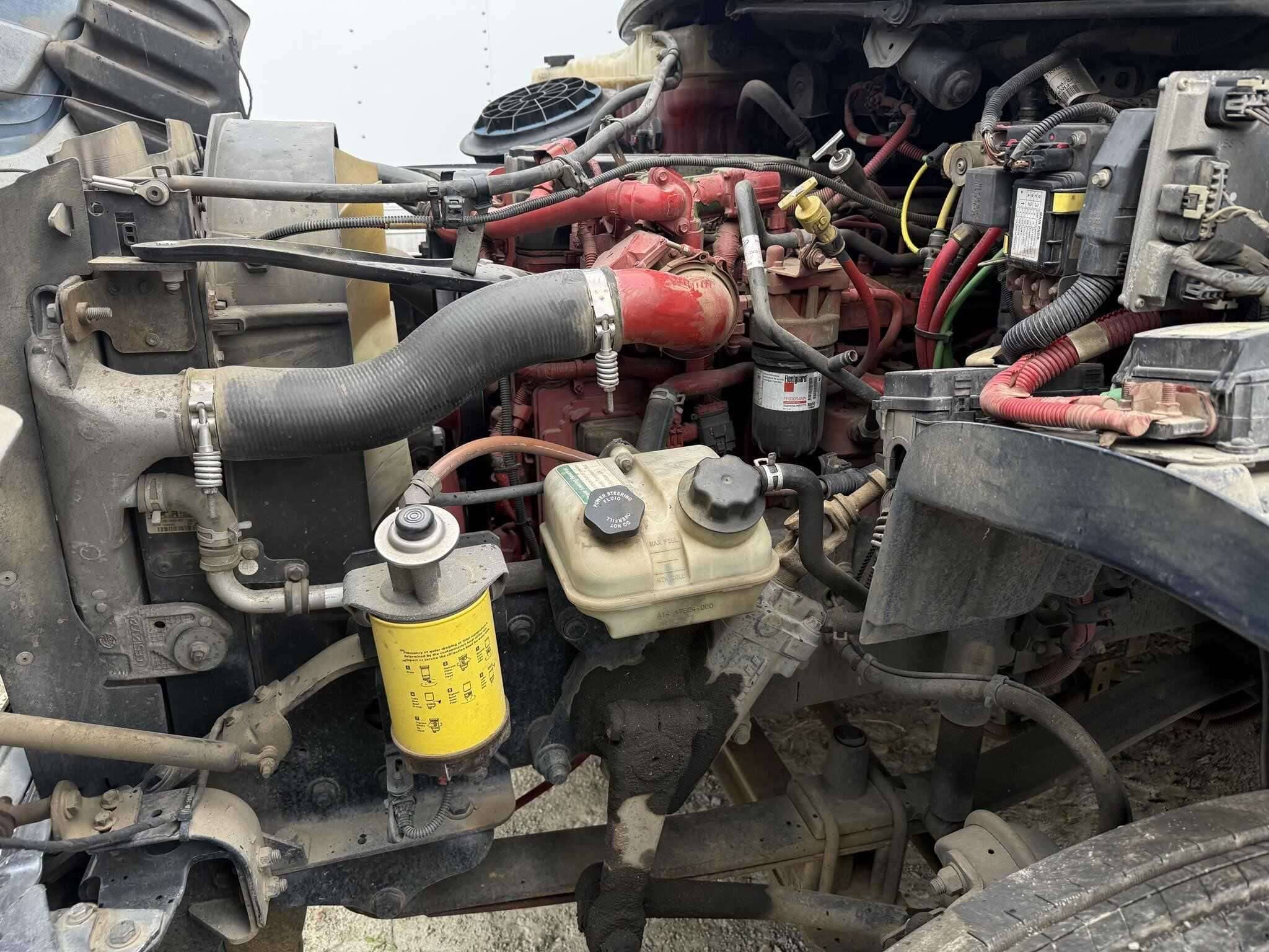 2017 Freightliner M2 image 4