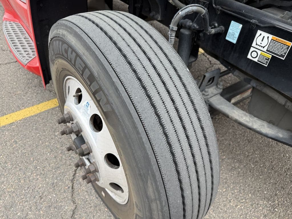Used 2022 PETERBILT 579 image 25