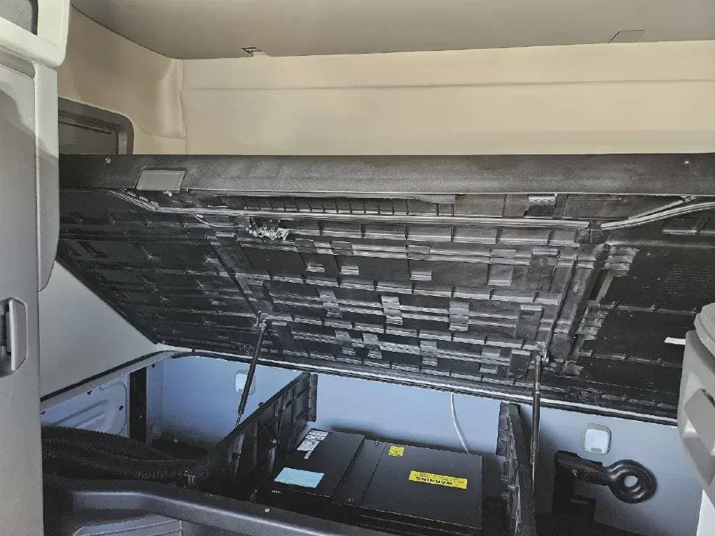 2022 Volvo VNL image 4