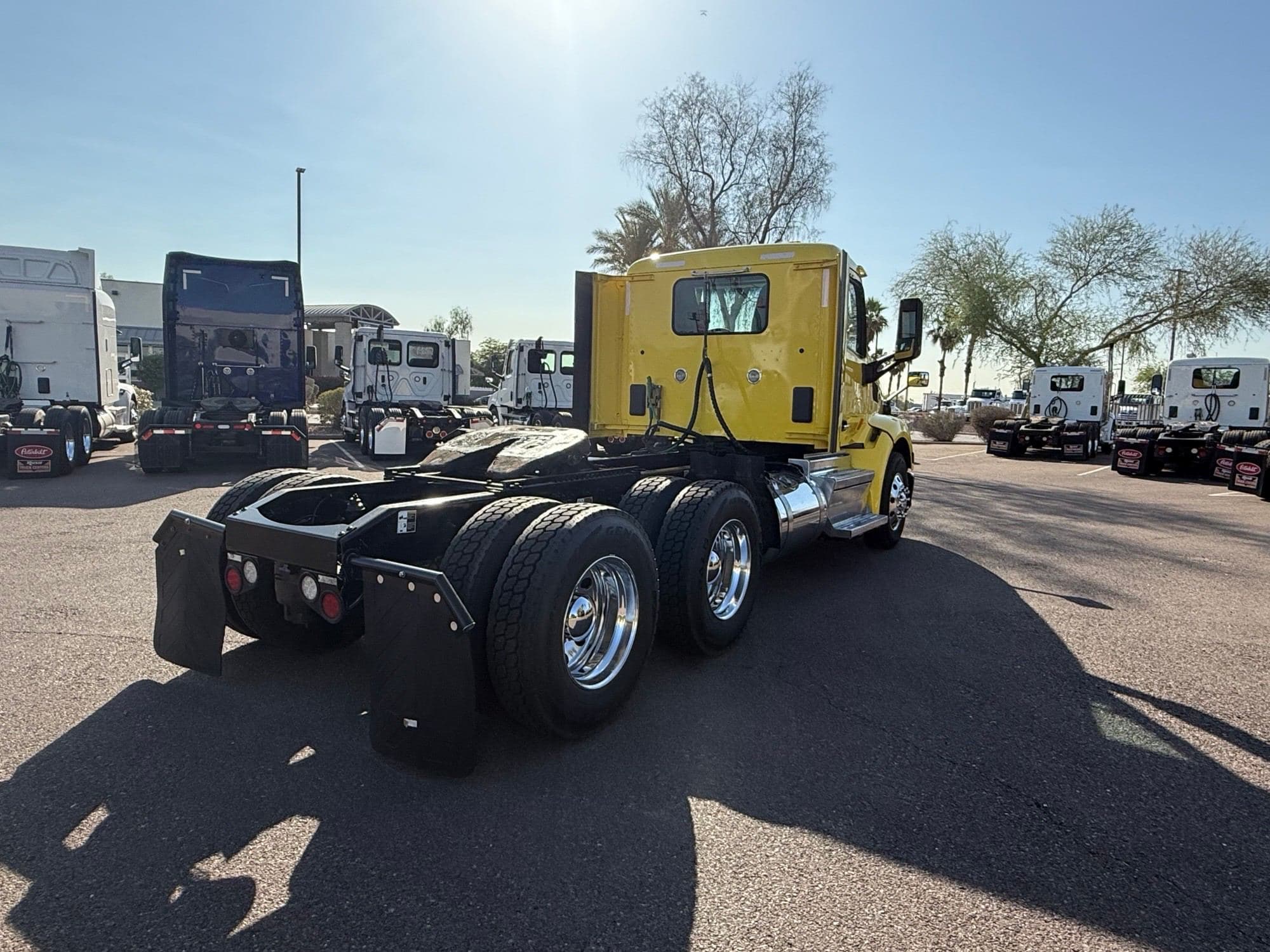 2021 Peterbilt 579 image 5