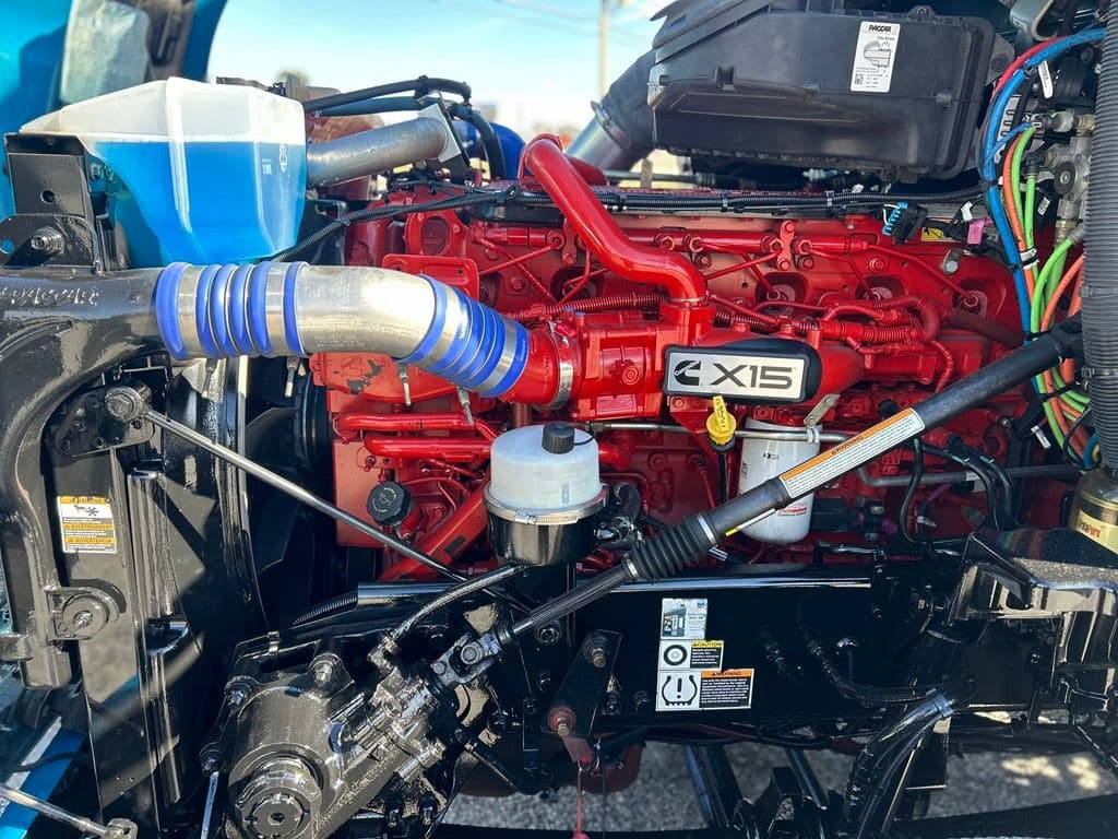 2021 Kenworth T680 image 10