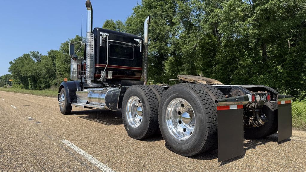 Used 2021 KENWORTH W900L image 6