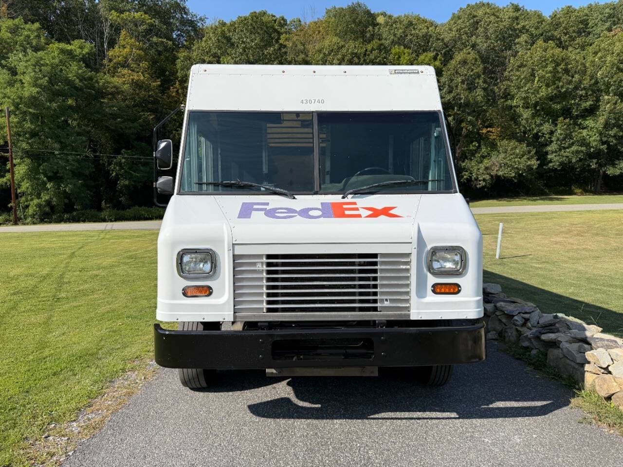 2019 Ford Stripped Chassis image 13