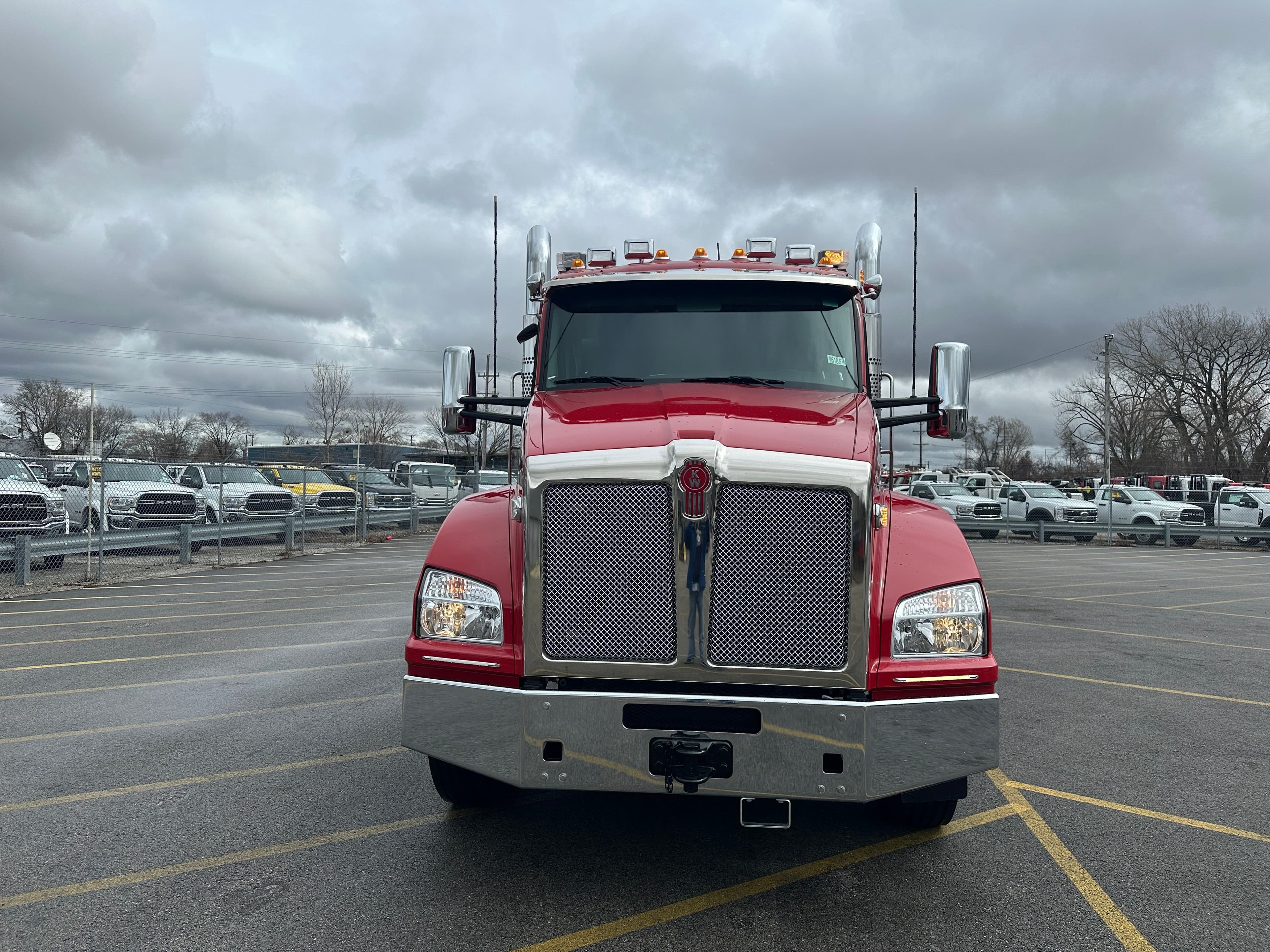 2025 Kenworth T880 with a Century 5130 image 8