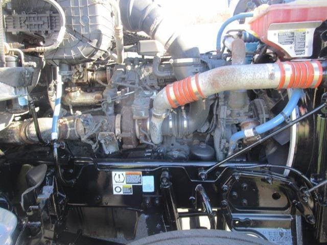 2020 Peterbilt 567 image 6