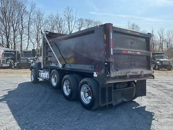 2021 Kenworth T880 image 3