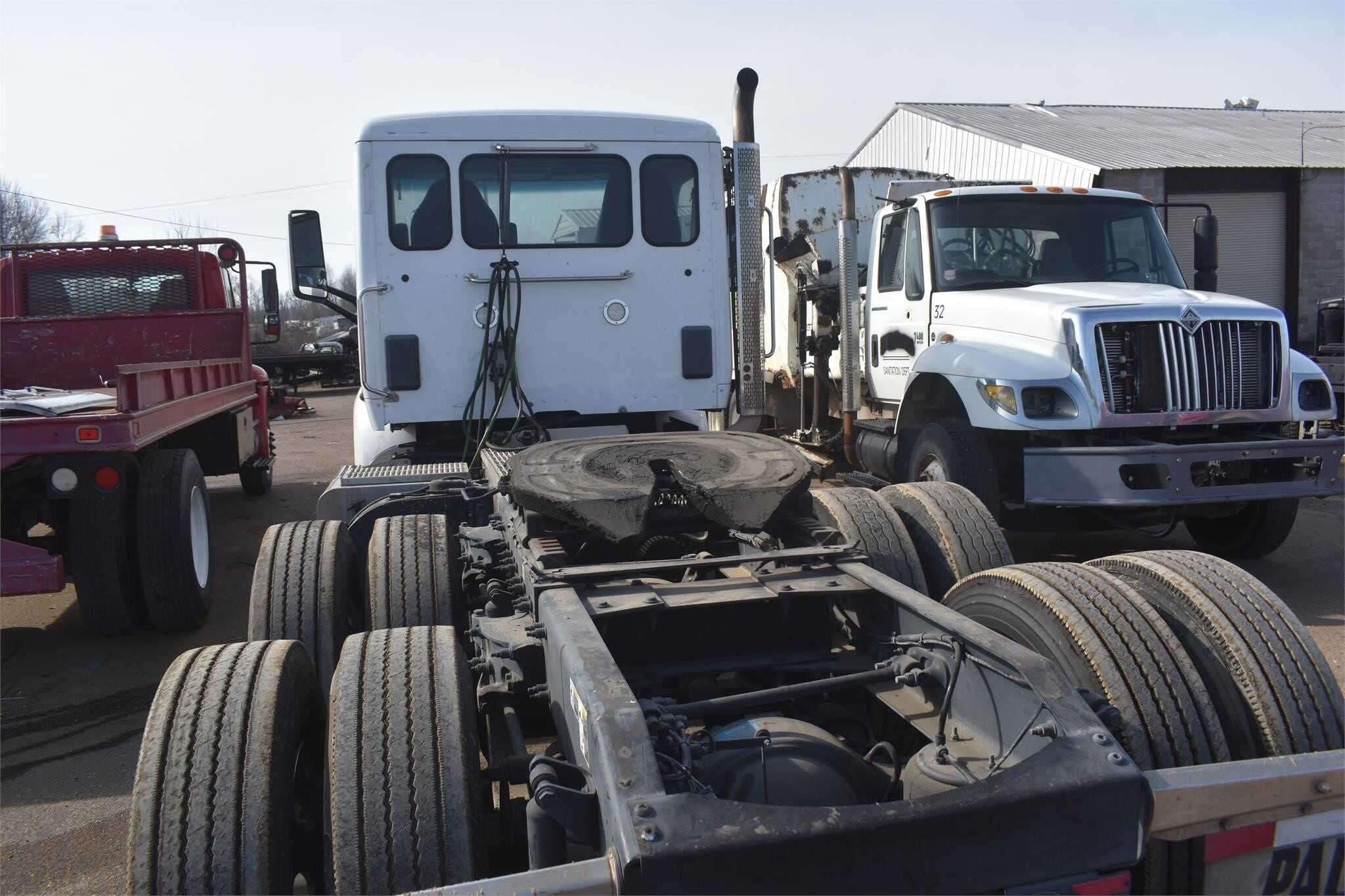 2019 Peterbilt 579 image 4
