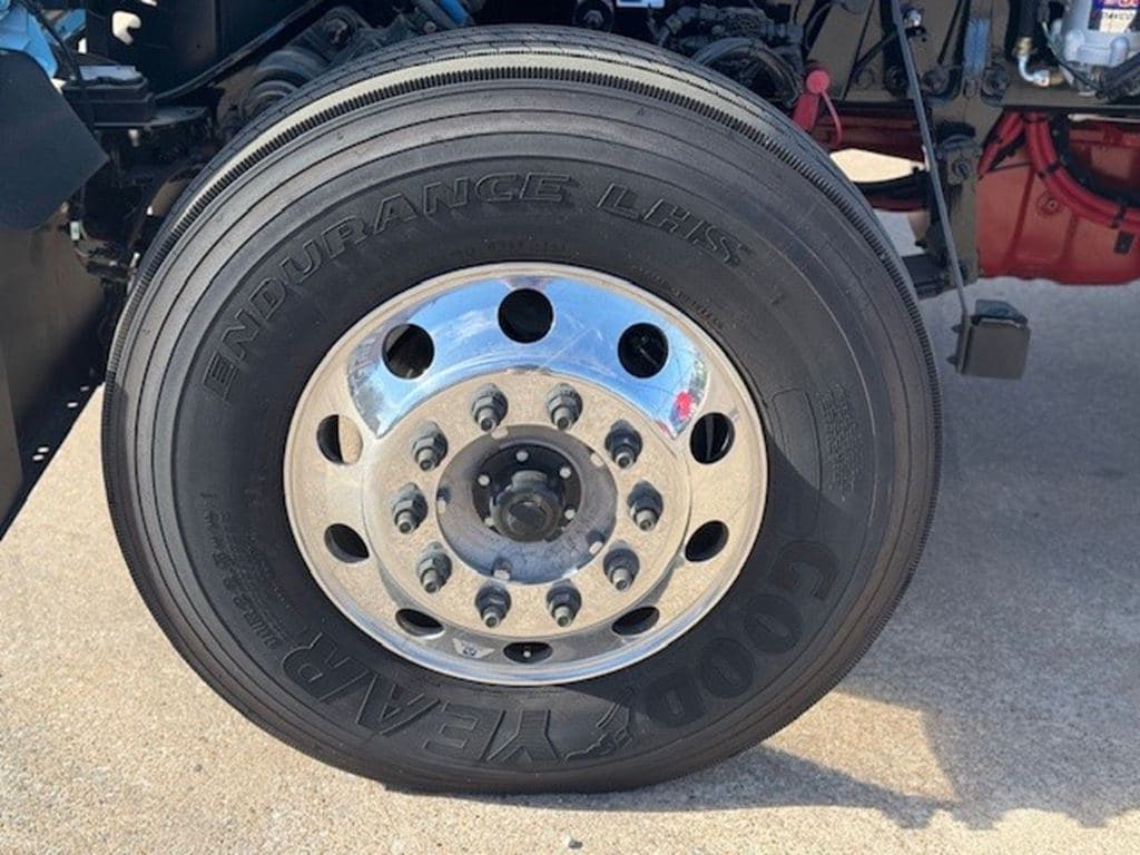 New 2026 KENWORTH W900L image 14