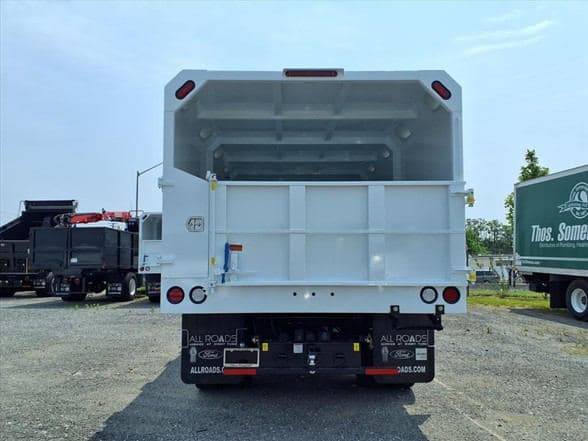 2026 Ford F750 SD image 8