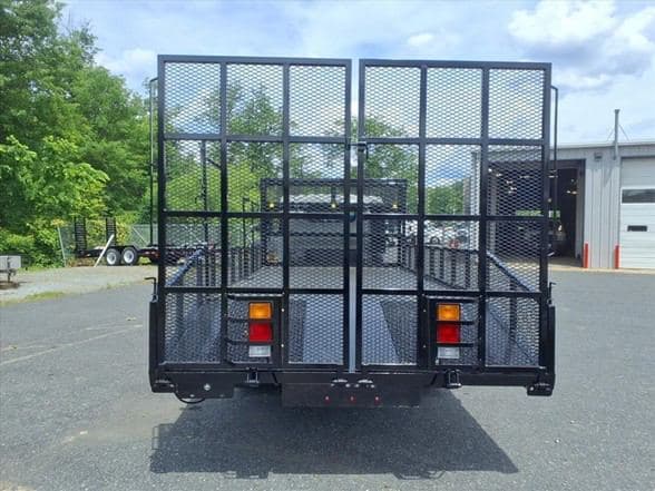 2026 Isuzu NPR HD image 8