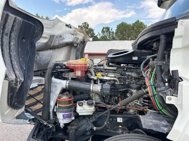 2018 Freightliner Cascadia image 4