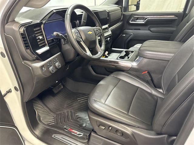 2024 Chevrolet Silverado 2500HD LTZ image 12
