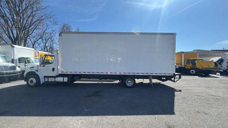 2017 Freightliner Cascadia 125 image 12