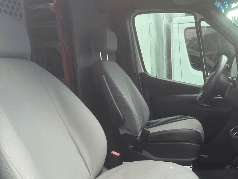 2022 Mercedes-Benz Sprinter 2500 Cargo Van (High Roof, 4WD) image 4