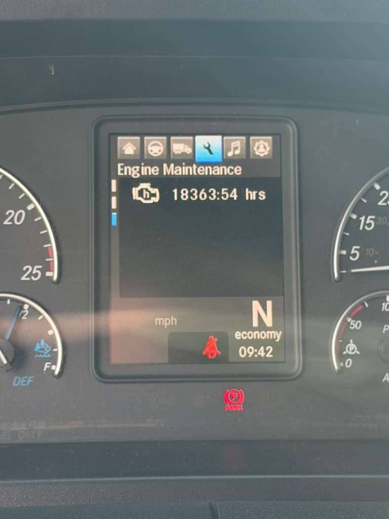 2024 Freightliner Cascadia image 7