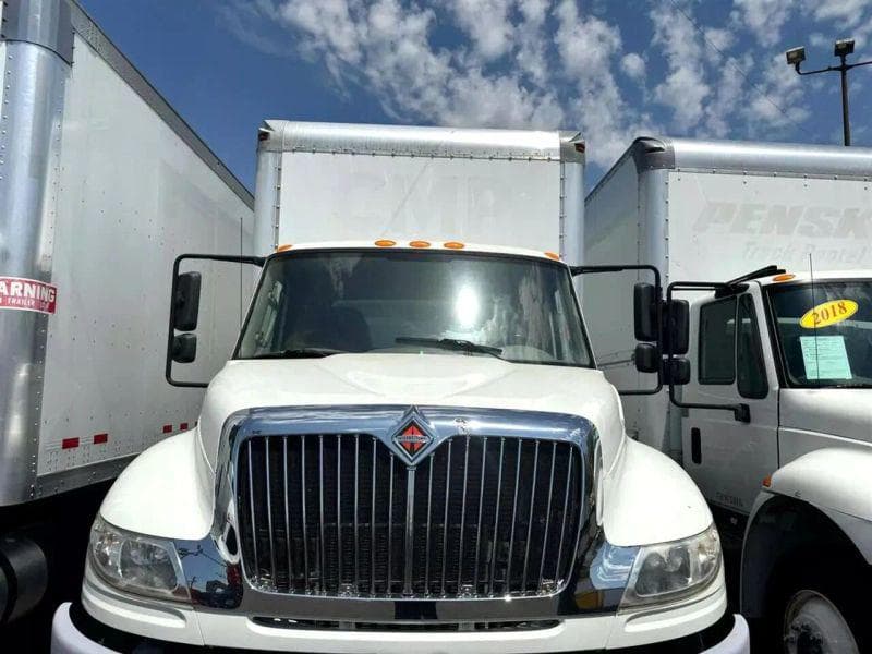 2019 International 4300 image 3