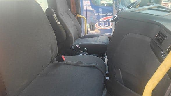 2023 Freightliner Cascadia 116 image 9