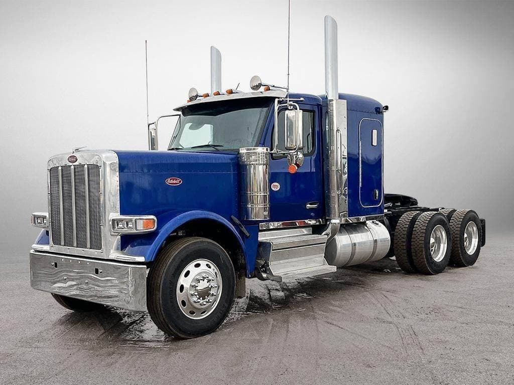 2027 Peterbilt 589 image 1