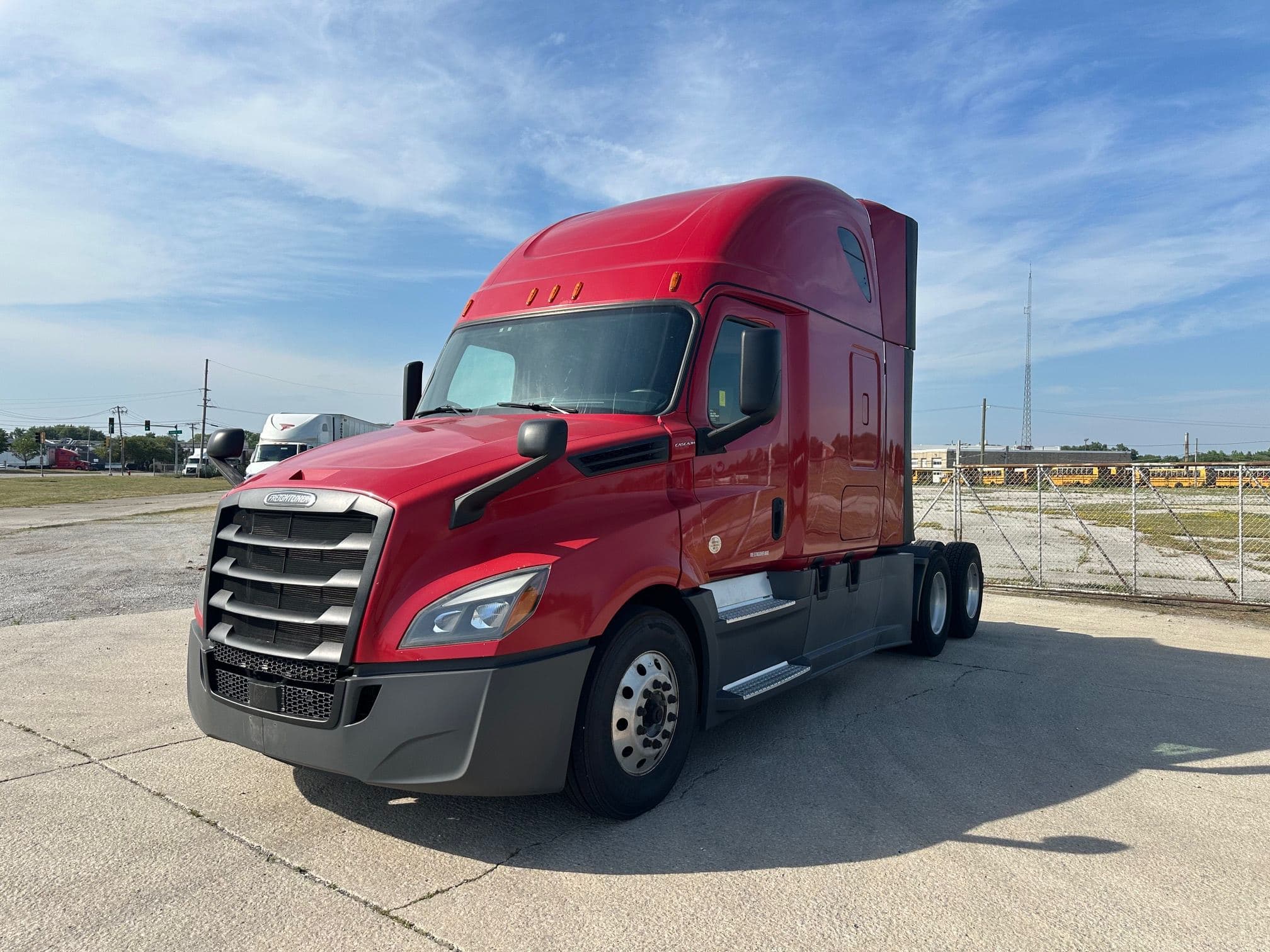 2020 Freightliner Cascadia image 1