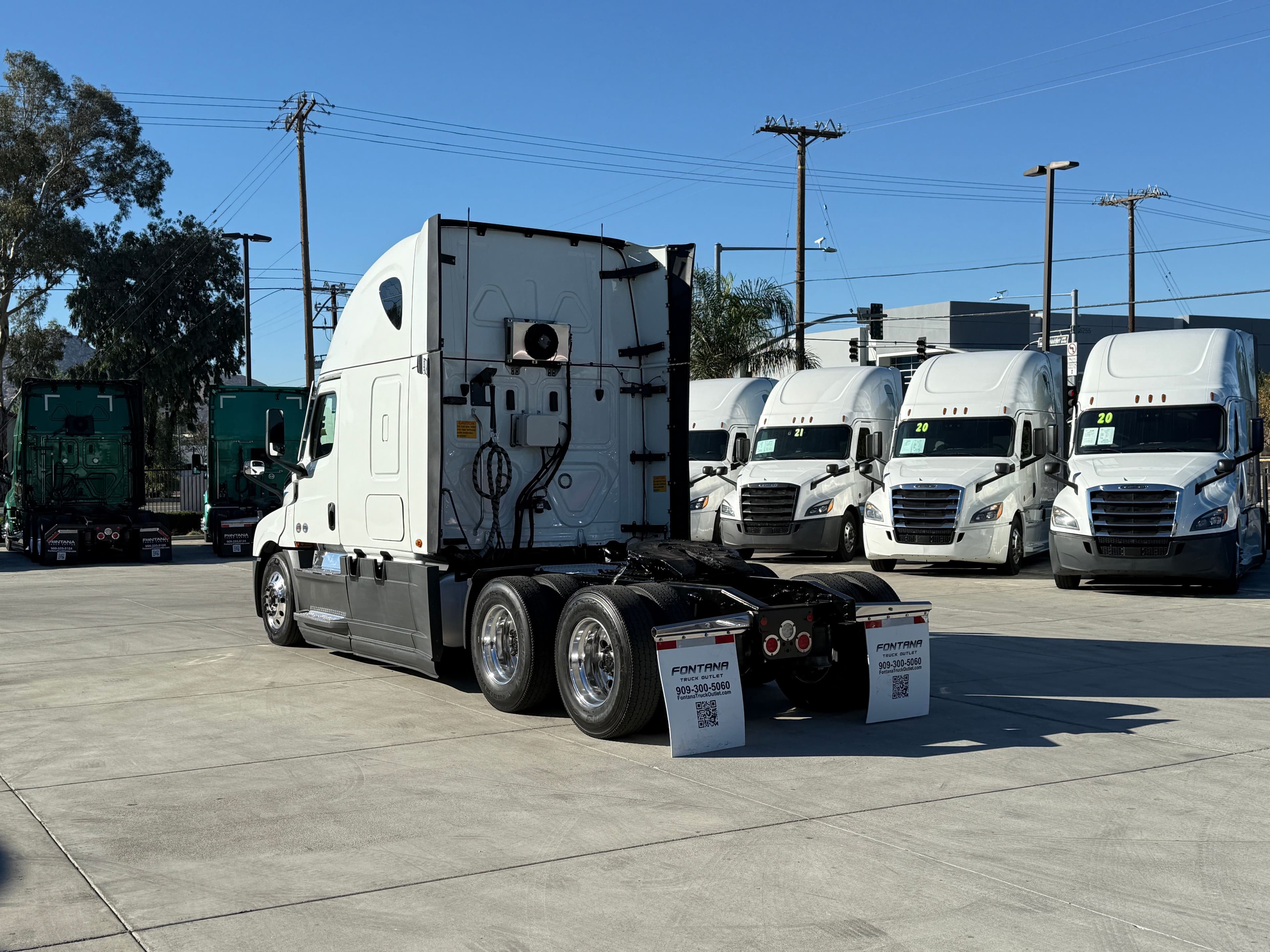 2021 Freightliner Cascadia 126 image 6