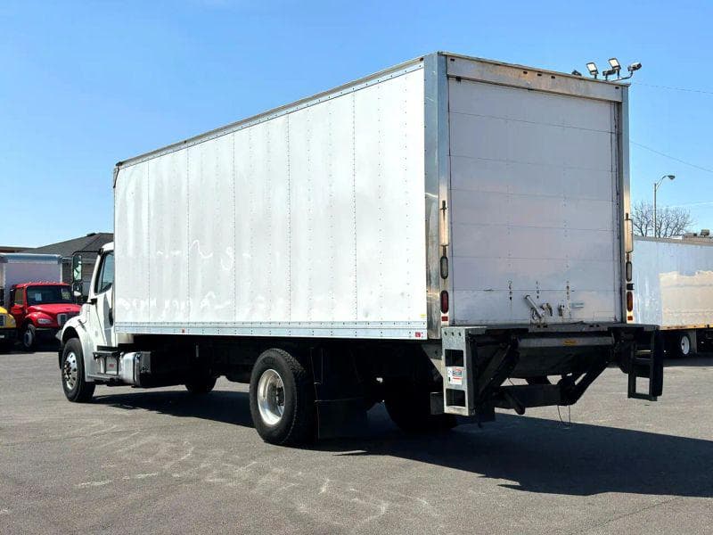 2017 Freightliner Cascadia 125 image 7