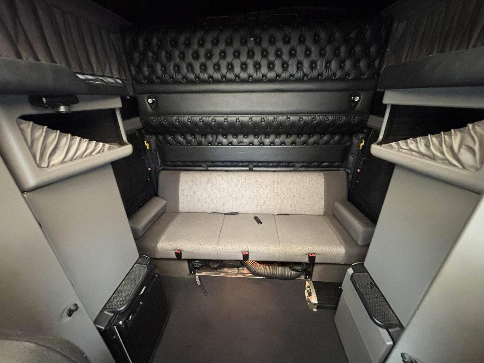 2019 Kenworth W9 Series image 8