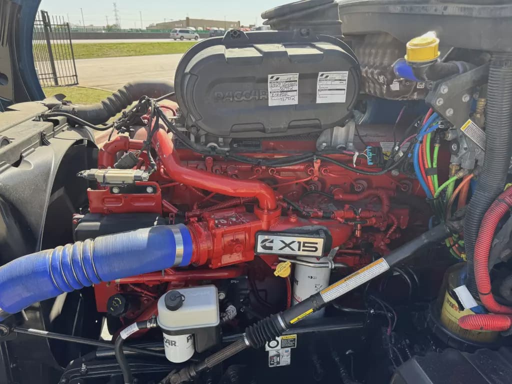 2022 Kenworth T680 image 8