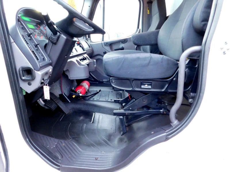 2017 Freightliner Cascadia 125 image 12