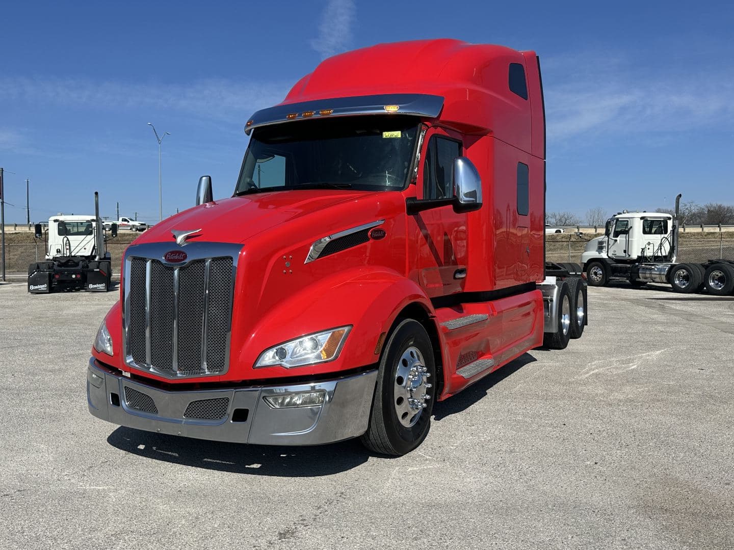 2023 Peterbilt 579 image 3
