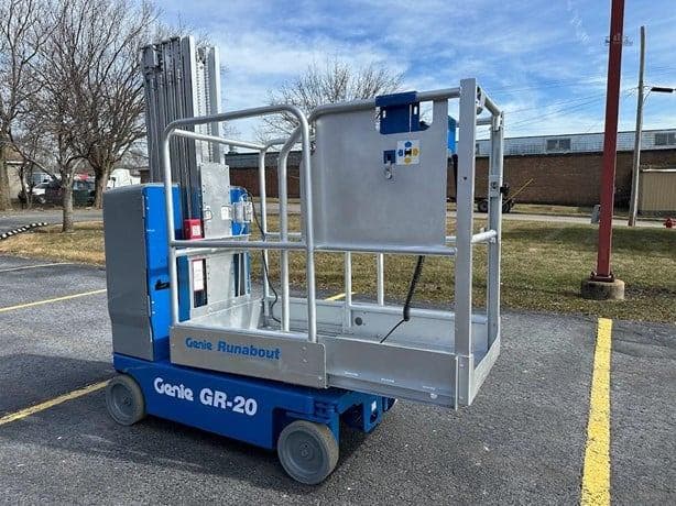 2016 GENIE GR20 image 7