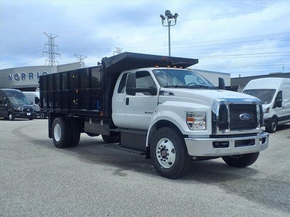 2026 Ford F750 SD image 1