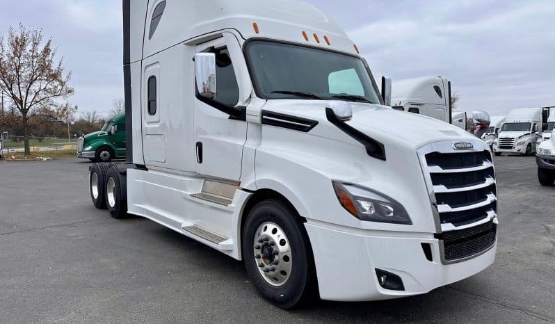 2025 Freightliner Cascadia image 3