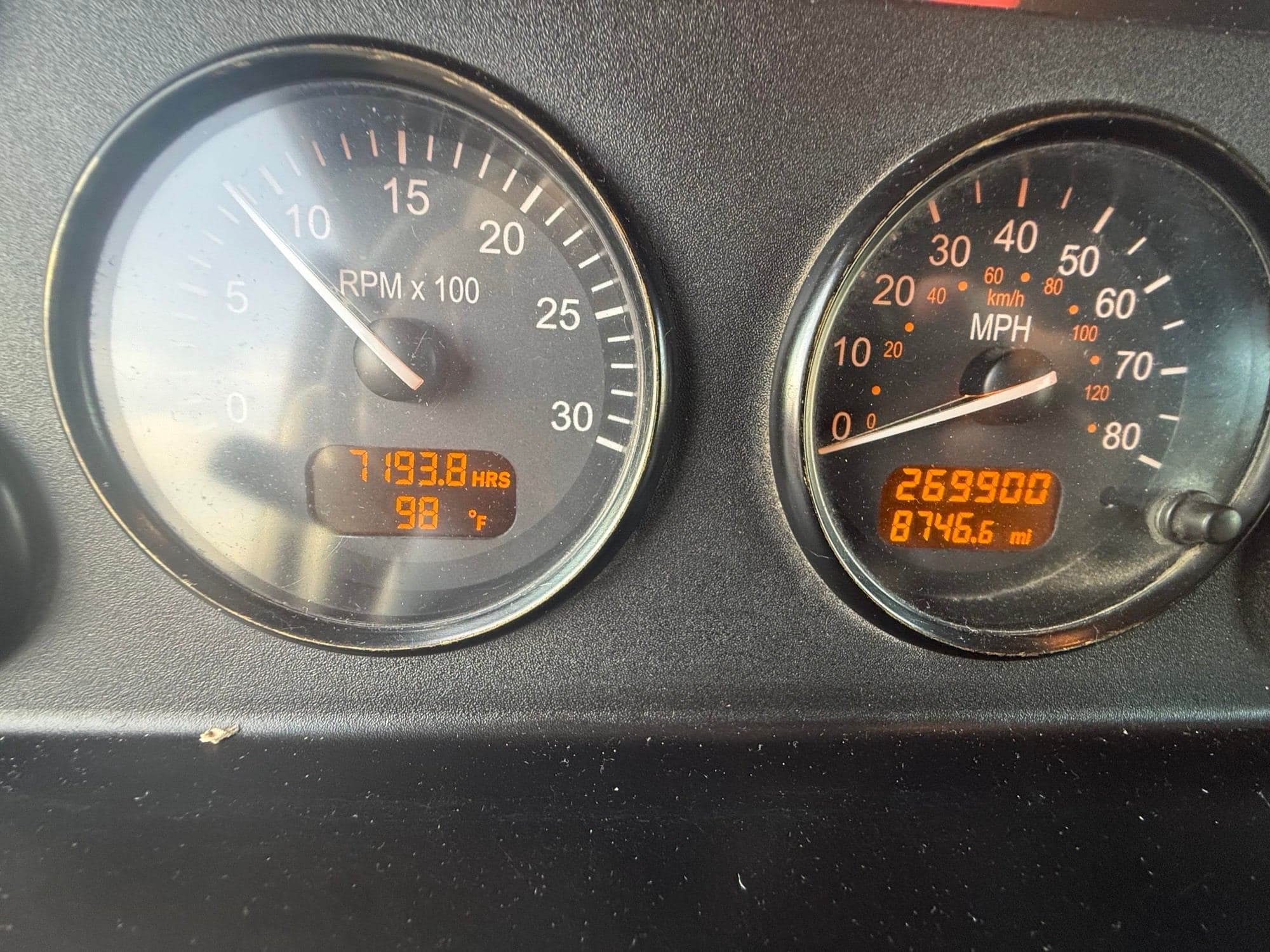 2019 Peterbilt 337 image 9