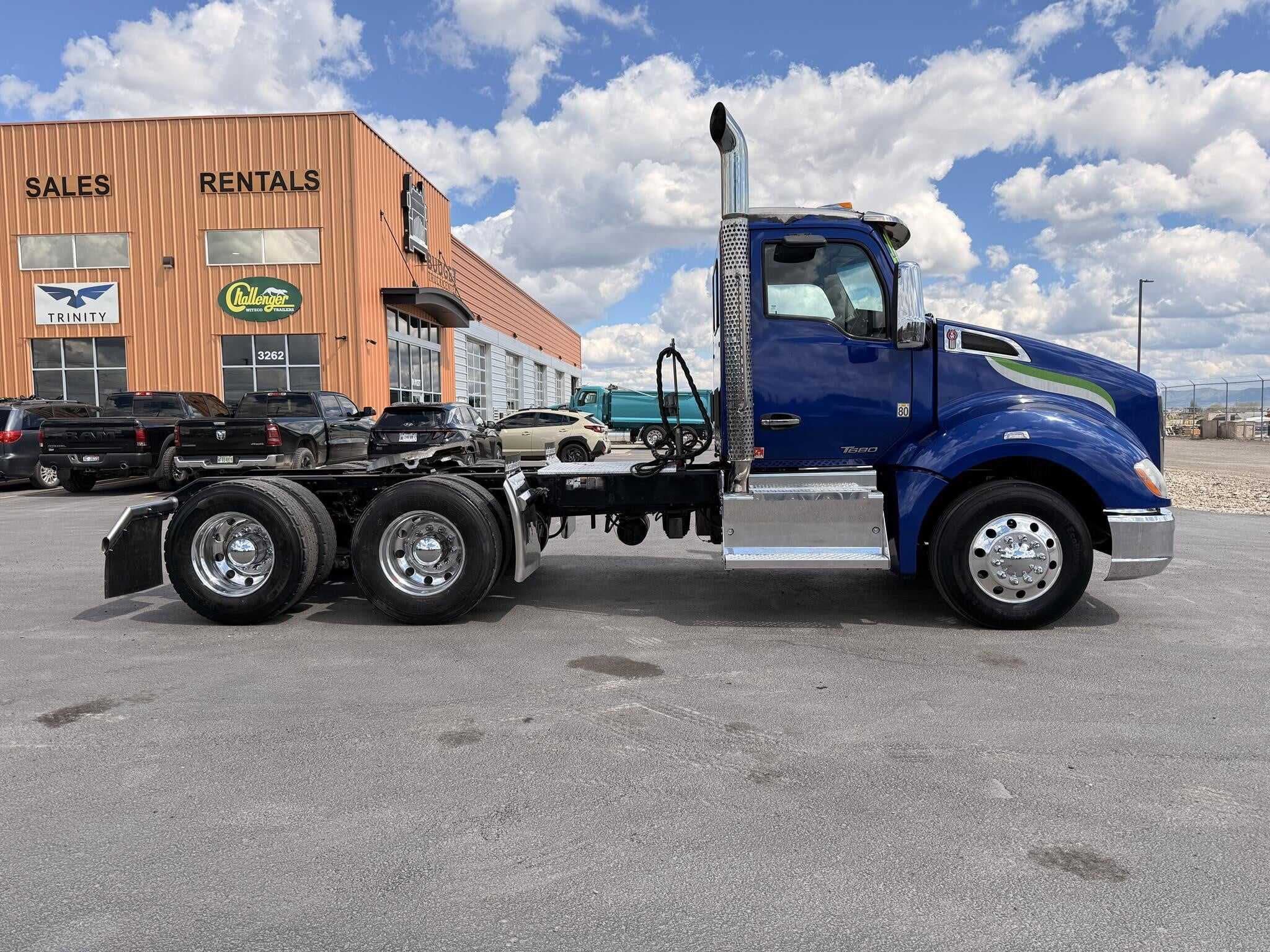 2019 Kenworth T680 image 4